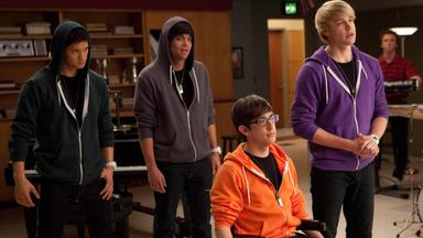 Glee 2x13