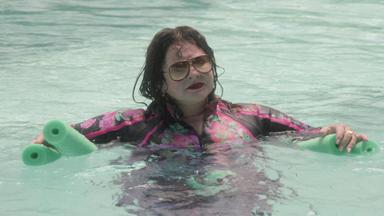 Nine Perfect Strangers 1x2