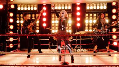 Liv y  Maddie 2x19