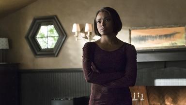Crónicas vampíricas 6x17