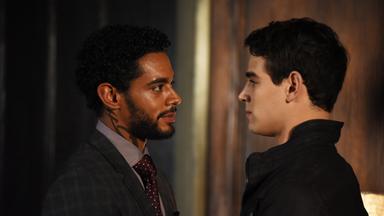 Cazadores de sombras 2x2
