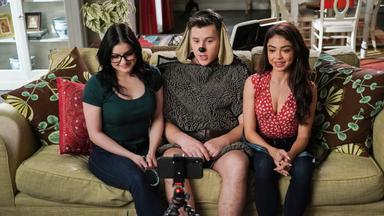 Modern Family 11x18