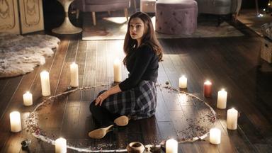 Legacies 2x13