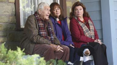 The Middle 5x7