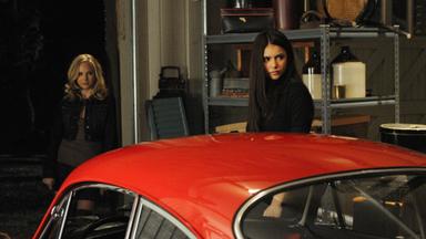 Crónicas vampíricas 1x16