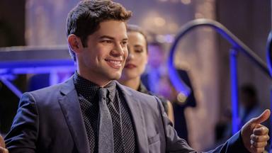 Supergirl 2x5