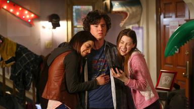 The Middle 6x18