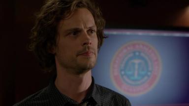 Mentes criminales 15x10