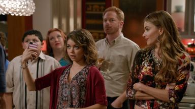 Modern Family 5x4
