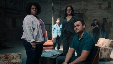 Manifest 4x16