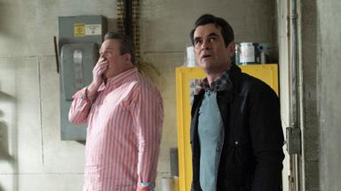 Modern Family 9x21