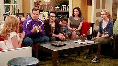 Liv y  Maddie 1x1