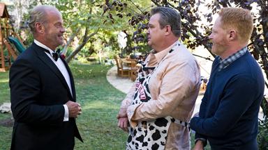 Modern Family 8x10