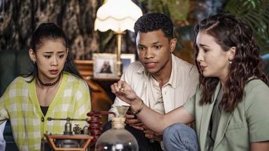 Nancy Drew 2x18
