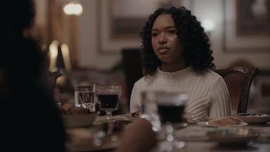 Beauty in Black 2x10