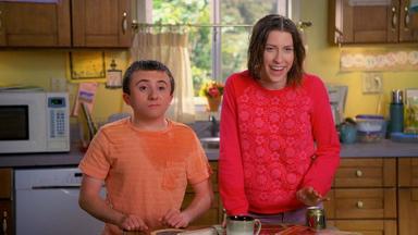 The Middle 8x20