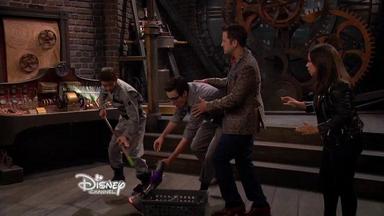 Liv y  Maddie 3x12