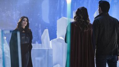Supergirl 2x17