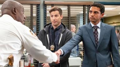 Brooklyn Nine-Nine 6x7