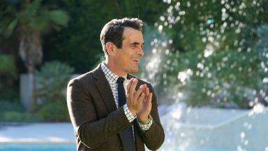 Modern Family 10x14