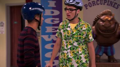 Liv y  Maddie 3x16