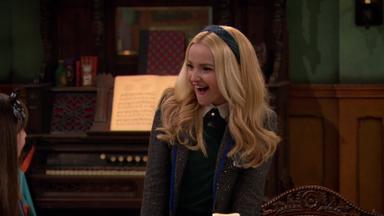 Liv y  Maddie 4x5