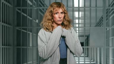 Entre reja y reja 1x3