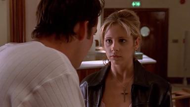 Buffy, cazavampiros 2x1