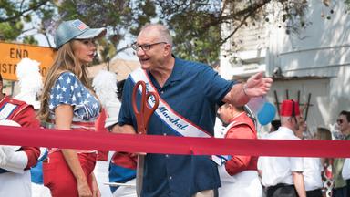 Modern Family 10x1