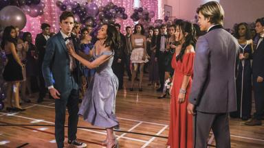 DC's Legends of Tomorrow 5x4