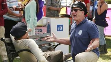 Modern Family 5x7