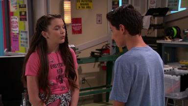 Liv y  Maddie 4x15