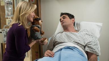 Modern Family 9x12