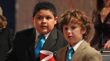 Modern Family 2x10