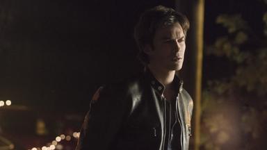 Crónicas vampíricas 6x18