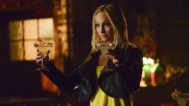 Crónicas vampíricas 6x16