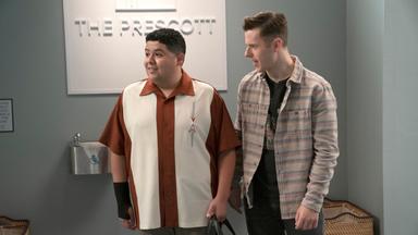 Modern Family 11x10