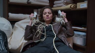 El regreso de la espía 1x7