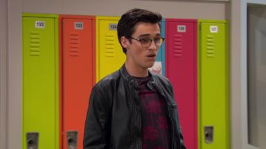Liv y  Maddie 4x7