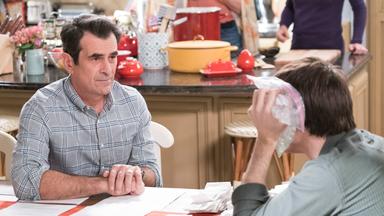 Modern Family 10x12
