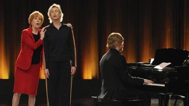 Glee 2x8