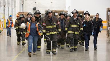 Chicago Fire 8x17