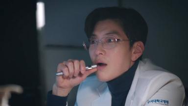 Doctor X Mafia in White 1x4
