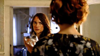 Wynonna Earp 3x1