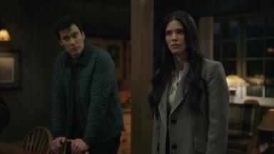 Resident Alien 4x8