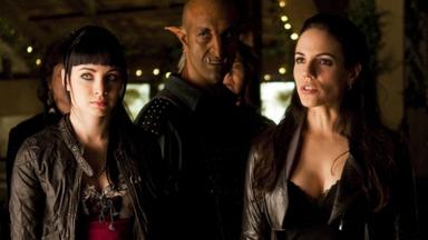 La reina de las sombras 1x9