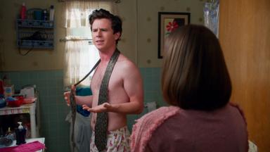 The Middle 9x23