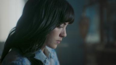 La casa de los espíritus 1x1