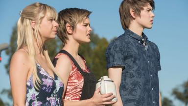 Agencia de asuntos mágicos 1x2