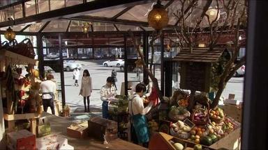 Tienda de Vegetales de los Solteros/Chicos en Busca del Amor 1x18